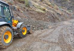 Siirt’te sağanak yağış heyelana neden oldu