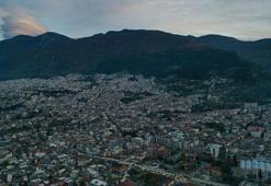 Bursa Uludağ'ın üzerinde görüldü! Vatandaşlar cep telefonlarıyla görüntüledi