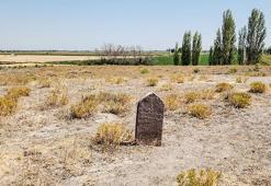 Çatalhöyük'te Güllü Ayşa'nın 'Yalnız Mezarı'nın hüzünlü hikayesi! Köy mezarlığına gömülmesine izin verilmedi, nedenini Danimarkalı arkeolog ortaya çıkardı