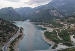 Feke'nin Dokuzdolambaç virajları sonbahar renkleriyle kaplandı: Fotoğrafçılar buraya akın ediyor!