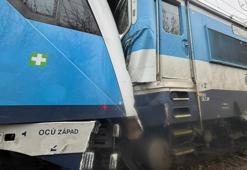 Çekya'nın başkenti Prag’da tren kazası: 40 kişi yaralandı