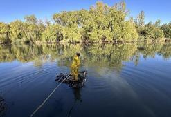 Dicle nehri üzerinde 55 yıldır kelekle balık avlıyor! Her yerini avcunun içi gibi biliyor: Geleneksel yöntemler yerine bunu kullanıyor