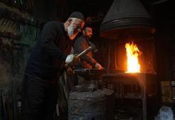 13 yaşında mesleğe başladı, 50 yıldır sürdürüyor! Muş'ta ondan başka bu işi yapan kalmadı!