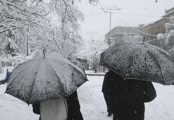 Hava sıcaklıkları düşüyor, kar ve sağanak yağışlar geliyor! Meteoroloji son hava tahmin raporuyla uyardı