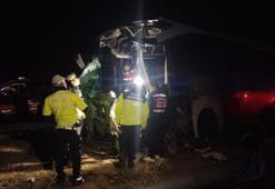 Denizli'de minibüs yolcu otobüsüyle çarpıştı: 1 ölü, 13 yaralı