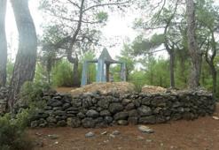 Muğla'da 300 yıl sonra meydana geldi! Define var diye kazdılar, gerçek ortaya çıktı