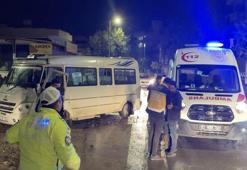 Adıyaman’da otomobil ile minibüsün çarpıştığı kazada 3 kişi yaralandı