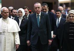 Cumhurbaşkanı Erdoğan ve Papa 14. Leo, dünyaya mesajlarını Cihannüma Salonu'ndan verdi