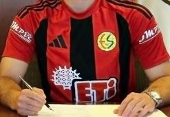 Eskişehirspor bir transferi daha bitirdi! 19 yaşındaki genç imzayı attı