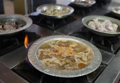 Elazığlıların vazgeçilmezi! Kışın hasta olmayayım diyenler, yazın ise düğün sofrası kuranlar oraya akın ediyor