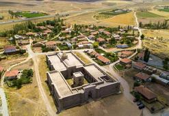 Sultan Hanı (Kayseri Sultanhanı Kervansarayı)
