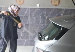 Erzurum'da emekli öğretmen oto yıkamacı açtı: 3 kadın çalışanla sektörün tozunu atıyorlar!