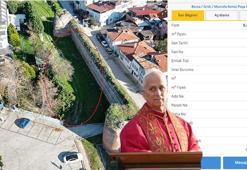 Papa'nın İznik ziyaretini fırsata çevirdi! Surların içinde kalan arsasını satışa çıkardı
