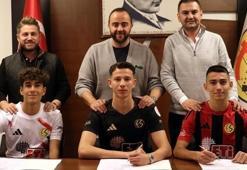 Eskişehirspor'a 3 genç yıldız birden! Transfer imzalarını attılar