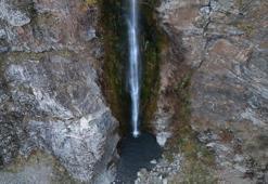 Bitlis'ten Türkiye'ye akıyor! Mutki'de doğa ayağa kalktı: Hayran kalınıyor