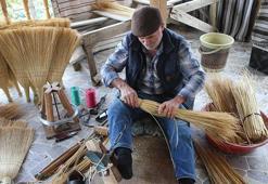 Tokat'ta bir köy geçimini 70 yıldır bu şekilde sağlıyor: Aylık 4 bin adet üretiyorlar, tüm Türkiye'ye gönderiyorlar