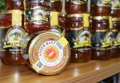 10 ton üretiliyor, 100 ton sahte satılıyor! Coğrafi işaretli Anzer Balı’nı taklit salgını vurdu: Kilosu 20 bin TL'ye çıkıyor