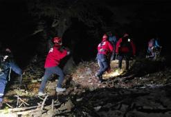 Adana'da Akdağ'da mahsur kalan 3 kişi için kurtarma çalışması başlatıldı