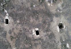 Van'ın Göbeklitepe'si definecilerin hedefinde! 2 bin 800 yıllık nekropol alanı talan edildi, iş makineleri kol geziyor: Dünyada 'eşi benzeri yok' dendi ama korunmuyor