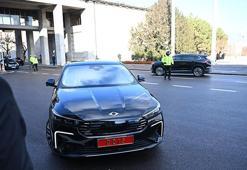 Bakan Kacır, b&#252;t&#231;e g&#246;r&#252;şmelerine Togg T10F ile geldi, T10X’ler eşlik etti