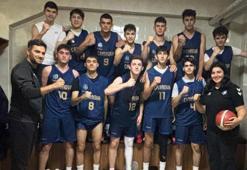 Çayırova Belediyesi Eğitim Spor Kulübü sezonu namağlup zirvede bitirdi