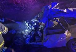 Afyonkarahisar'da beton mikserine çarpan sürücü hayatını kaybetti