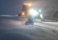 Siirt’te kar yağışı etkili oldu Pervari'de 15 köy yolu ulaşıma kapandı