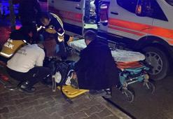 Çorum’da motosiklet yolun karşısına geçmek isteyen yayaya çarptı: 2 yaralı