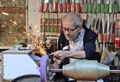 60 bin lira maaşla çalışacak eleman bulamıyor! 65 yaşındaki ustaya Türkiye'nin her yerinden sipariş yağıyor