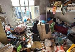 Karabük’te ev ve apartmanın bahçesinden 10 kamyon çöp çıktı