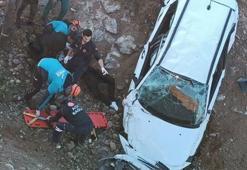 Bingöl’de otomobil şarampole uçtu: Kazada 2 kişi yaralandı