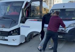 'Oğlum' dediği için dayak yedi! Kargocu ile dolmuş şoförü arasındaki kavga kamerada