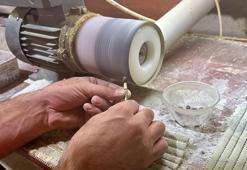 Bu ürünlerin cezaevinde üretildiğine kimse inanmıyor! Oniks taşı onların elinde mücevhere dönüşüyor