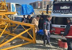 Kütahya’da kule vinç çelik iskelete çarptı; 1 işçi yaralandı