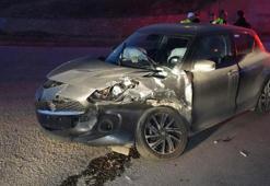 Kırıkkale'de otomobil ile minibüs kafa kafaya çarpıştı: 2 yaralı