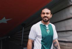 Bursaspor transfere hızlı girdi! Yıldız oyuncu ile anlaşma sağlandı