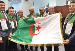 Fransız sömürgeciliğini Cezayir’de suç ilan eden yasa tasarısı oybirliği ile kabul edildi