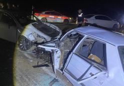 Şanlıurfa’da otomobiller kafa kafaya çarpıştı: 2’si ağır 7 yaralı