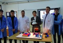 Lise öğrencilerinden büyük başarı! Atıl malzemelerden ürettiler: Bizleri gururlandırıyor