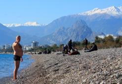 Türkiye'yi beyaz örtü kaplarken onlar 20 derecede keyif yapıyor!