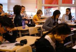 Kocaeli yılbaşında okullar tatil mi? Yılbaşı Günü 1 Ocak ve 31 Aralık’ta Kocaeli'de okullar kapalı mı, ders var mı? (Valilik Açıklaması)