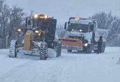 Elazığ’da kar yağışı 510 köyün yolunu ulaşıma kapadı