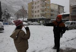 Afyon'da okullar tatil mi? Yarın okul var mı? 2 Ocak 2026 Cuma Afyon'da okullar tatil edildi mi? Açıklama geldi