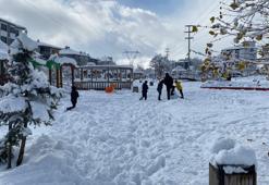 Kırşehir'de okullar tatil mi? Yarın okul var mı? 2 Ocak 2026 Cuma Kırşehir'de okullar tatil edildi mi? Açıklama geldi