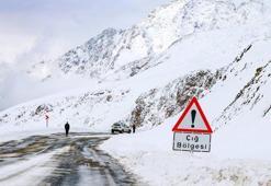 Meteoroloji'den sağanak yağış ve çığ uyarısı! Bu illerde yaşayanlar dikkat