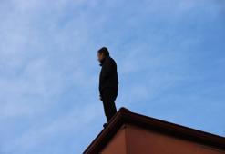 İntihara kalkışan şahsı emniyet müdürü ikna etti