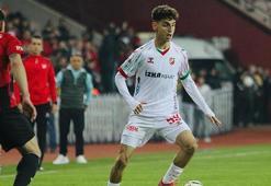 Karşıyaka'nın genç yıldızı Adem Yeşilyurt Fenerbahçe'ye imza atıyor