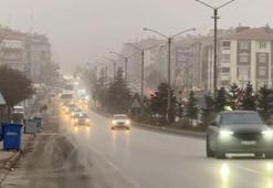 Konya'da kum fırtınası Altınekin ve Cihanbeyli ilçelerinde hayatı olumsuz ekliyor