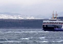 Çanakkale'de feribot seferlerine fırtına engeli