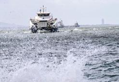 İzmir’de yolcu gemisi ve arabalı feribot seferleri iptal edildi